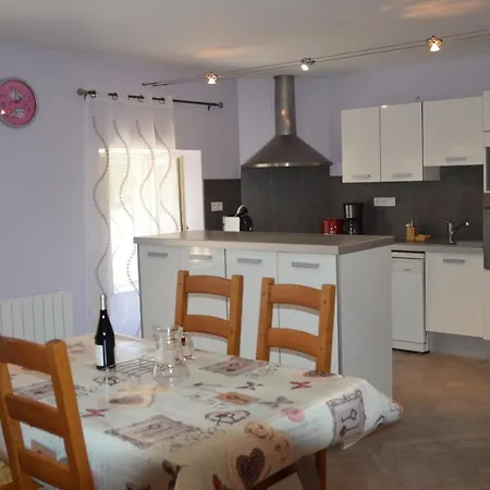 Des Palanges A L'aubrac Holiday home *